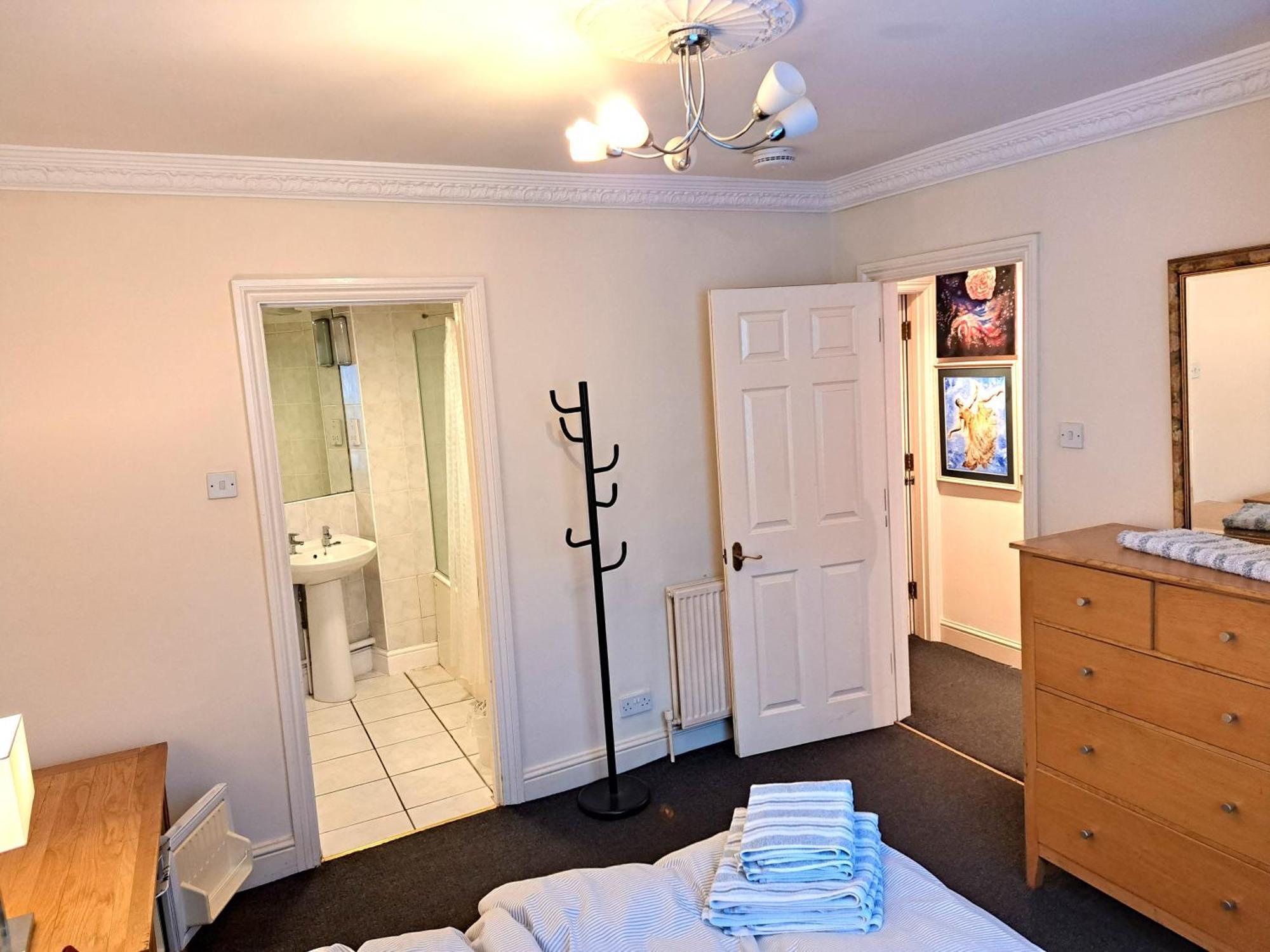 Double With Private Bathroom In Flat Centre Londra